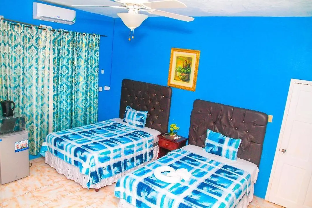 Dela De-Rose Guest House Negril Jamaica
