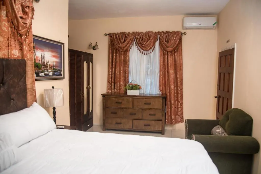 Dela De-Rose Guest House Negril Jamaica