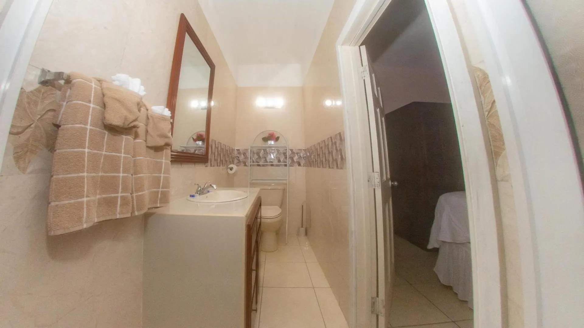 Dela De-Rose Guest House Negril Jamaica